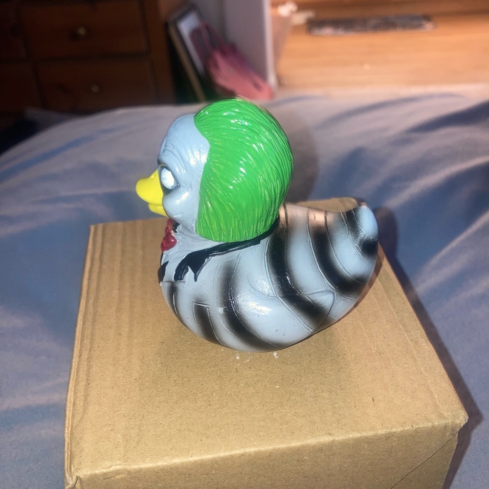 Green & Yellow Novelty Bird Resin Duck - Beetlejuice Style Resin - Picture 4 of 4